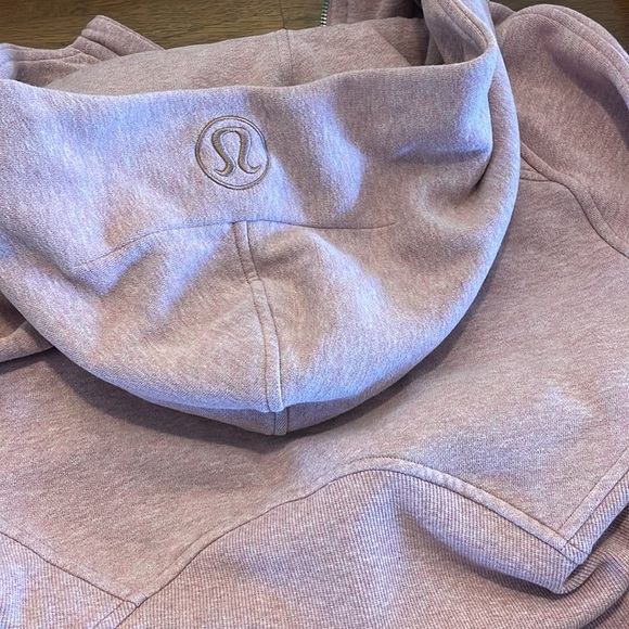 Lululemon Scuba Oversized Half-Zip Hoodie
Heathered Pink Taupe - Picture 5 of 5